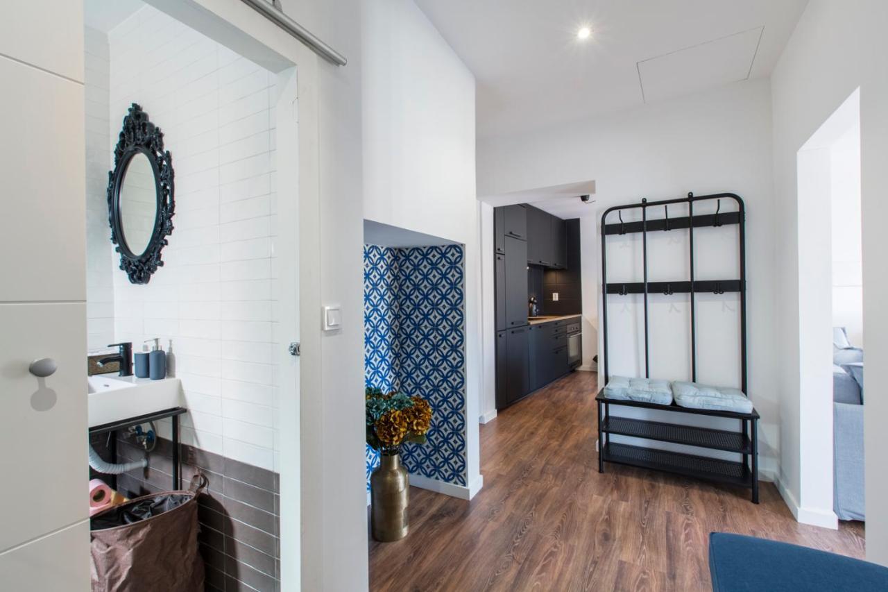 Amazing Downtown Apt With Small Balcony With View Over The Castle Lisboa 外观 照片
